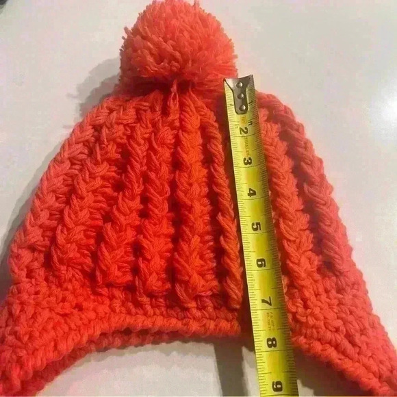 CORAL ORANGE  POMPOM KNITTED WINTER HAT - Picture 7 of 7